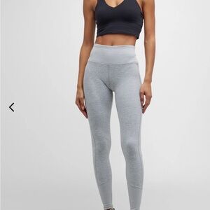 Alo Yoga
High-Waist Lounge Leggings